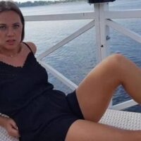 Lana blonde aux yeux bleus pour une rencontre coquine Lana blonde aux yeux bleus pour une rencontre coquine