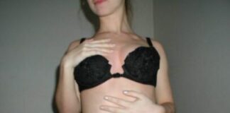 Jeune étudiante baise avec des vieux de Toulouse Jeune étudiante baise avec des vieux de Toulouse