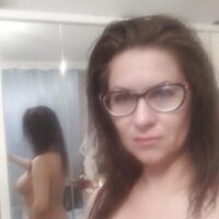 Florence libertine de Lyon ici pour rencontrer des mecs ou des couples libertins