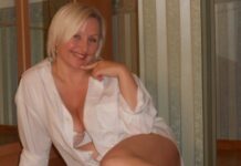 Rencontre torride avec une ronde sexy à Angers Rencontre torride avec une ronde sexy à Angers