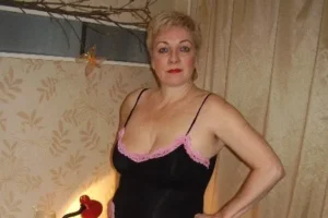 Cougar en quête de chair fraîche à Évry
